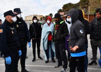 policia-desalojo-coronavirus