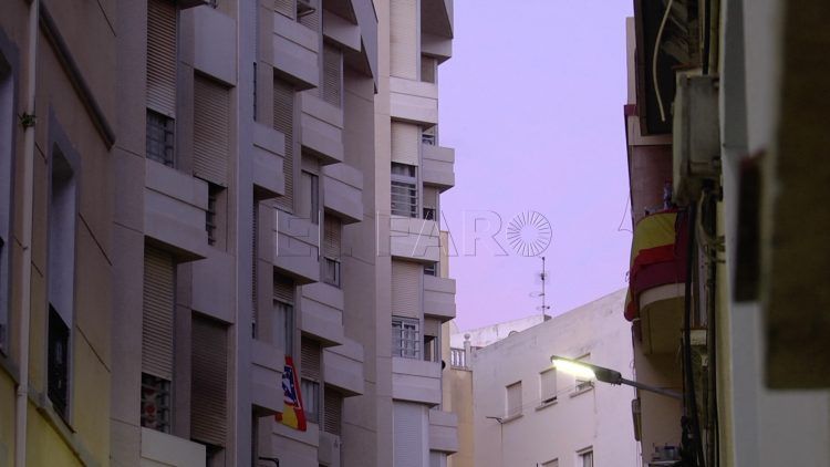 respeto-silencio-victima-coronavirus-ceuta- (5)