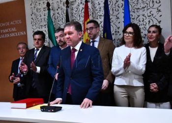 toma-posesion-roviralta-colegio-medicos-12