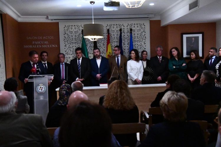 toma-posesion-roviralta-colegio-medicos-13