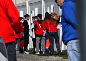 menores-campamento-serrallo-cruz-roja-21