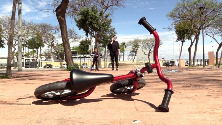 ninos-salen-calle-jugar-estado-alarma-21