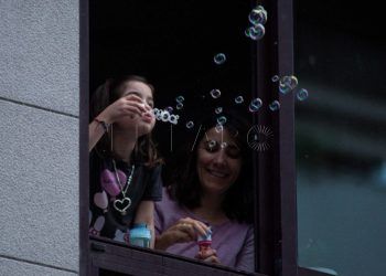 niña-confinamiento