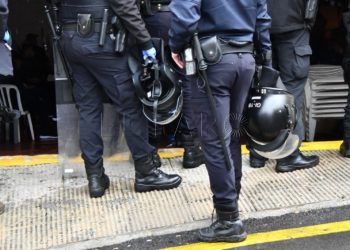 policia-pabellon-coronavirus-alarma-12