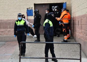 policia-santa-amelia-alarma-coronavirus-14