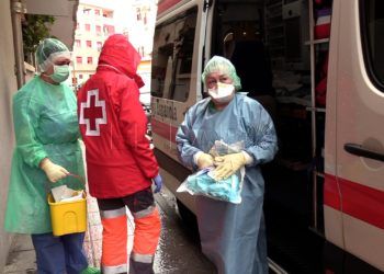 sanitarios-cruz-roja-estado-alarma-6