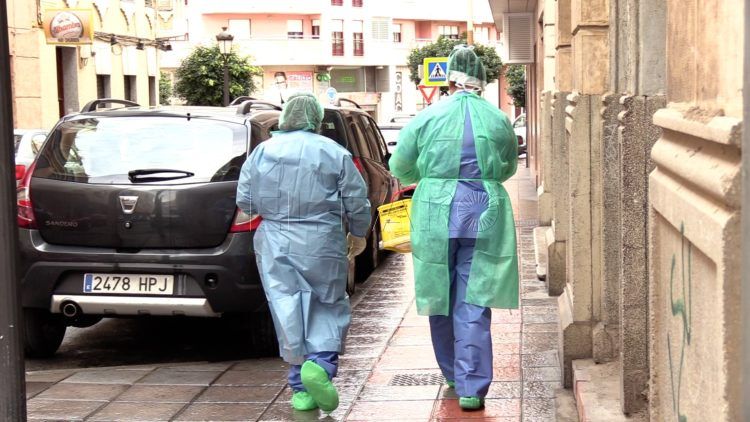 sanitarios-cruz-roja-estado-alarma-8