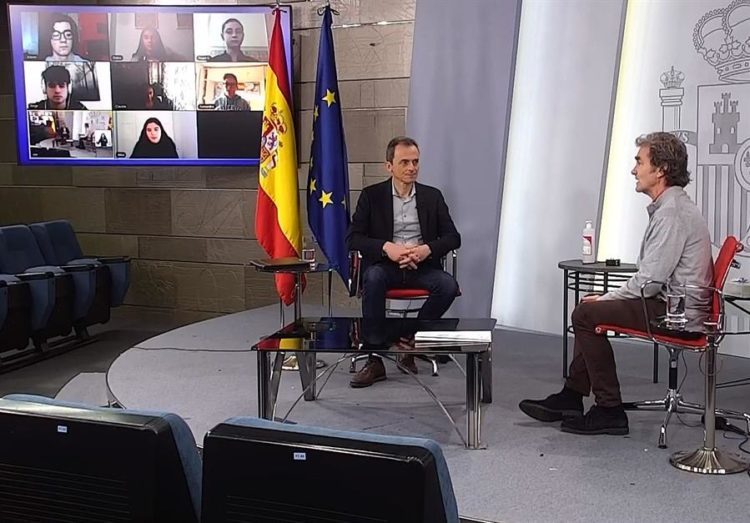 simon-duque-infancia-coronavirus