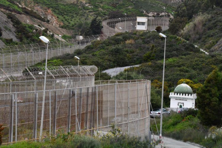 valla-frontera-estado-alarma (2)