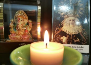 velas-hindu-purificacion-coronavirus-ceuta-1