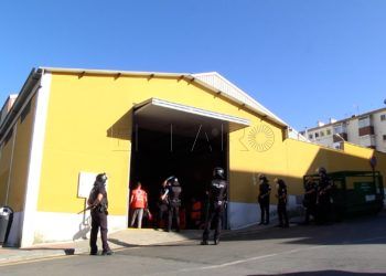 antidisturbios-pabellon-libertad-inmigrantes-transfronterizos-4