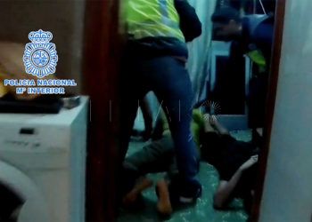 banda-hachis-inmigrantes-deuda-jornaleros-1