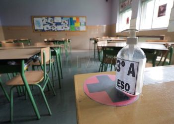 centro-educativo-gel-desinfectante