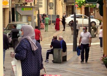 gente-paseando-calles-estado-alarma (6)