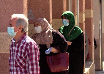 gente-paseando-extrarradio-barriadas (10)