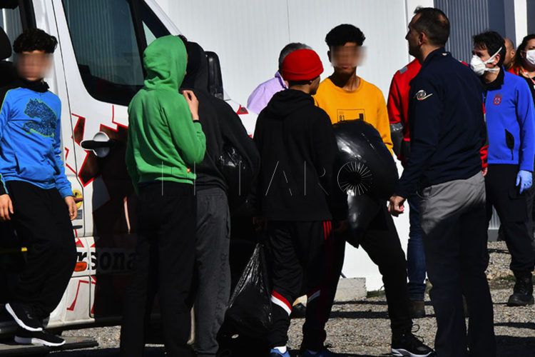 menores-piniers-serrallo