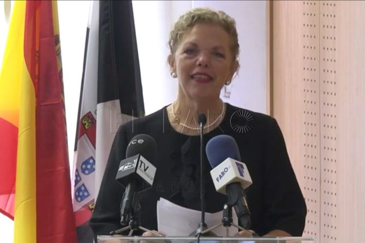 milagrosa-olmedo-decana-facultad-ciencias-salud