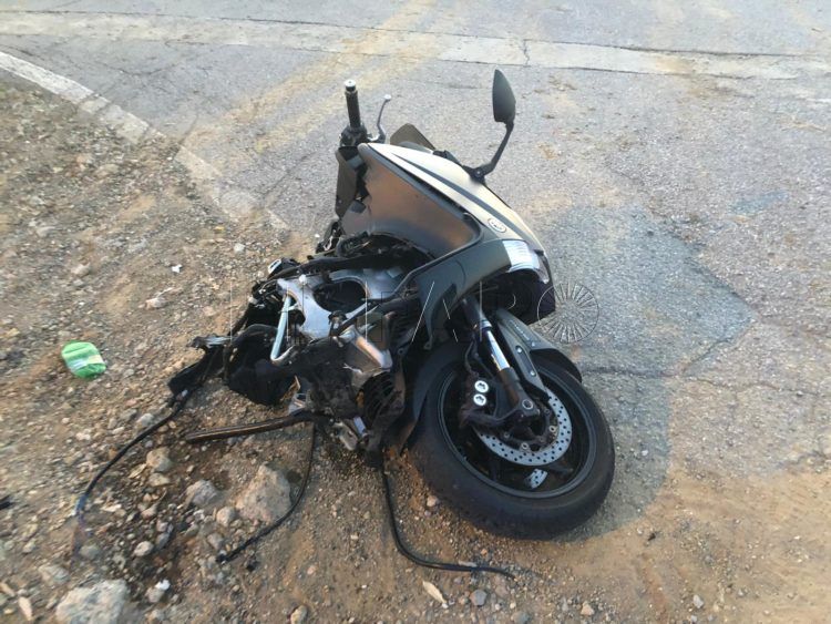 moto-choque-accidente-farola (7)