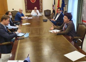 reunion-delegada-gobierno-agentes-sociales (2)