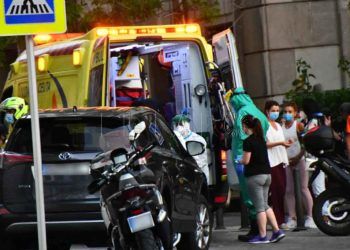 accidente-moto-coche-plaza-reyes