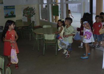 aula-clase-colegio-niños