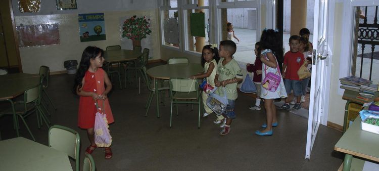 aula-clase-colegio-niños