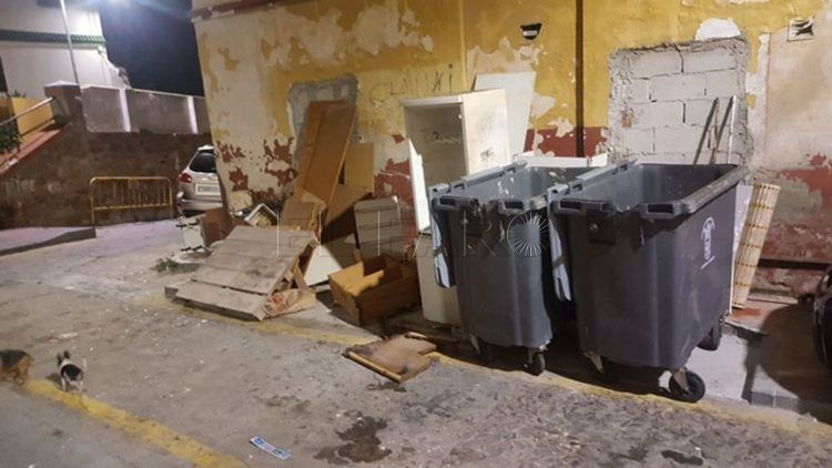 calle-machado-suciedad-3