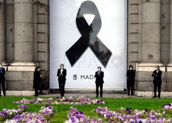 homenaje-victimas-coronavirus-madrid