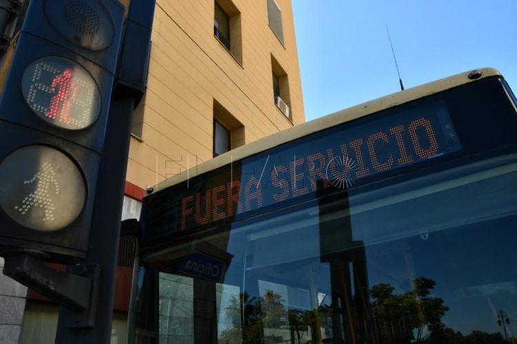 huelga-autobuses-estacion-mercado-trabajadores-hadu-almadraba-17