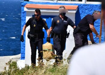 ok-policia-nacional-guardia-civil-fardos-hachis-al-andalus-san-amaro-5