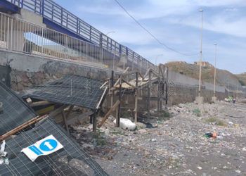 playa-tarajal-suciedad-12