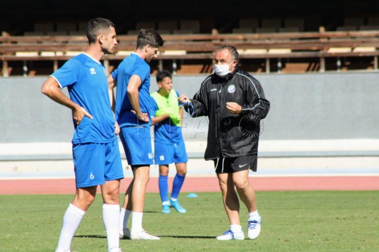 xerez-dfc-entrena-chapin