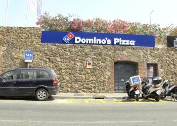 Dominos-Pizza-25