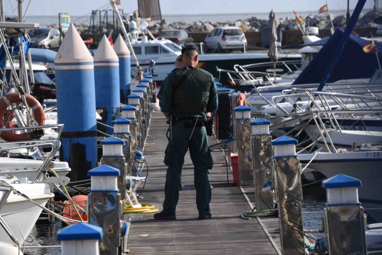 OK-operacion-guardia-civil-puerto-deportivo-reduan-11