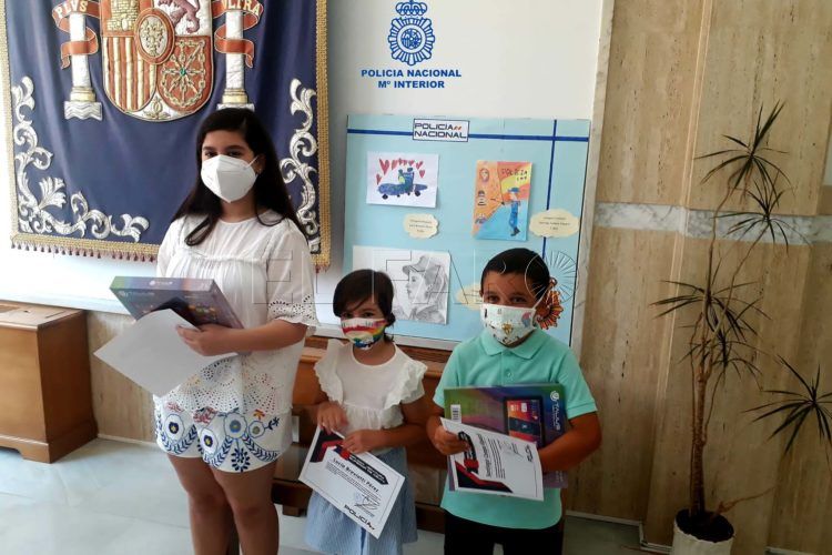 amigo-policia-nacional-ganadores-3