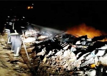 bomberos-vertedero-arcos-quebrados