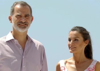 felipe-letizia-gira-coronavirus