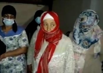 atrapadas-dentro-naves-ayuda-4