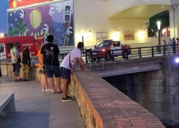 bomberos-puente-cristo-foso-murallas-reales