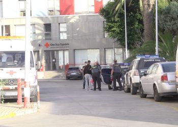 cruz-roja-inmigrantes-hospital-cuarentena-11