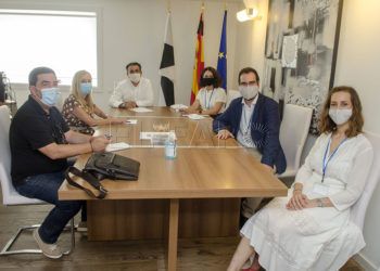 firma-acuerdo-play-orquesta-escuela-1