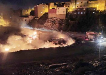 incendio-chatarra-arcos-quebrados-bomberos-10