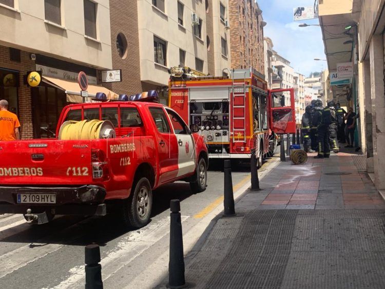incendio-freidora-calle-real-bomberos-5