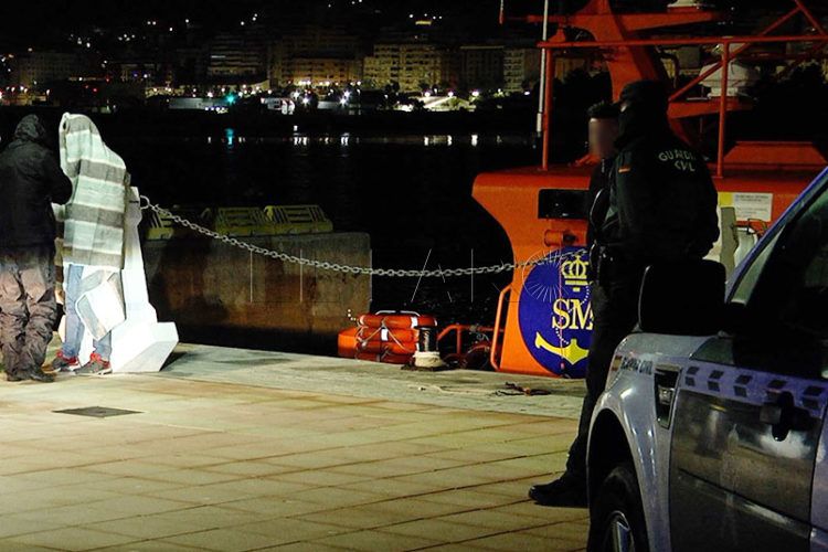 salvamento-maritimo-guardia-civil-muelle