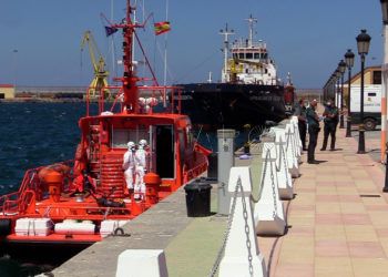 salvamento-maritimo-rescata-inmigrantes-subsaharianos-mar-25