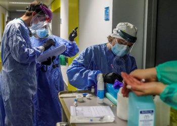 sanitarios-hospital-pruebas