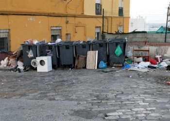 basura-calle-molino-contenedores