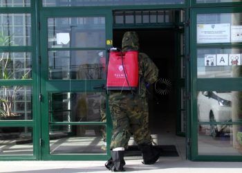 militares-desinfeccion-colegios-9