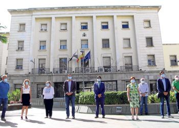 minuto-silencio-delegacion-violencia-genero