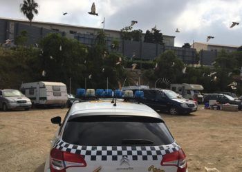 policia-local-vehiculos-dormitorio-marroquies-1